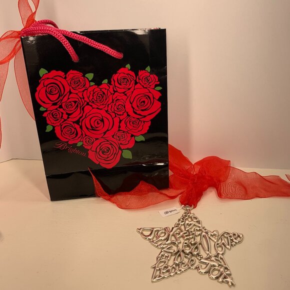 New Brighton Star Glee Ornament with gift bag. - Picture 5 of 5